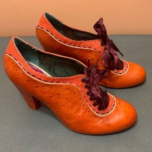 Poetic Licence heeled booties!  Size 8!